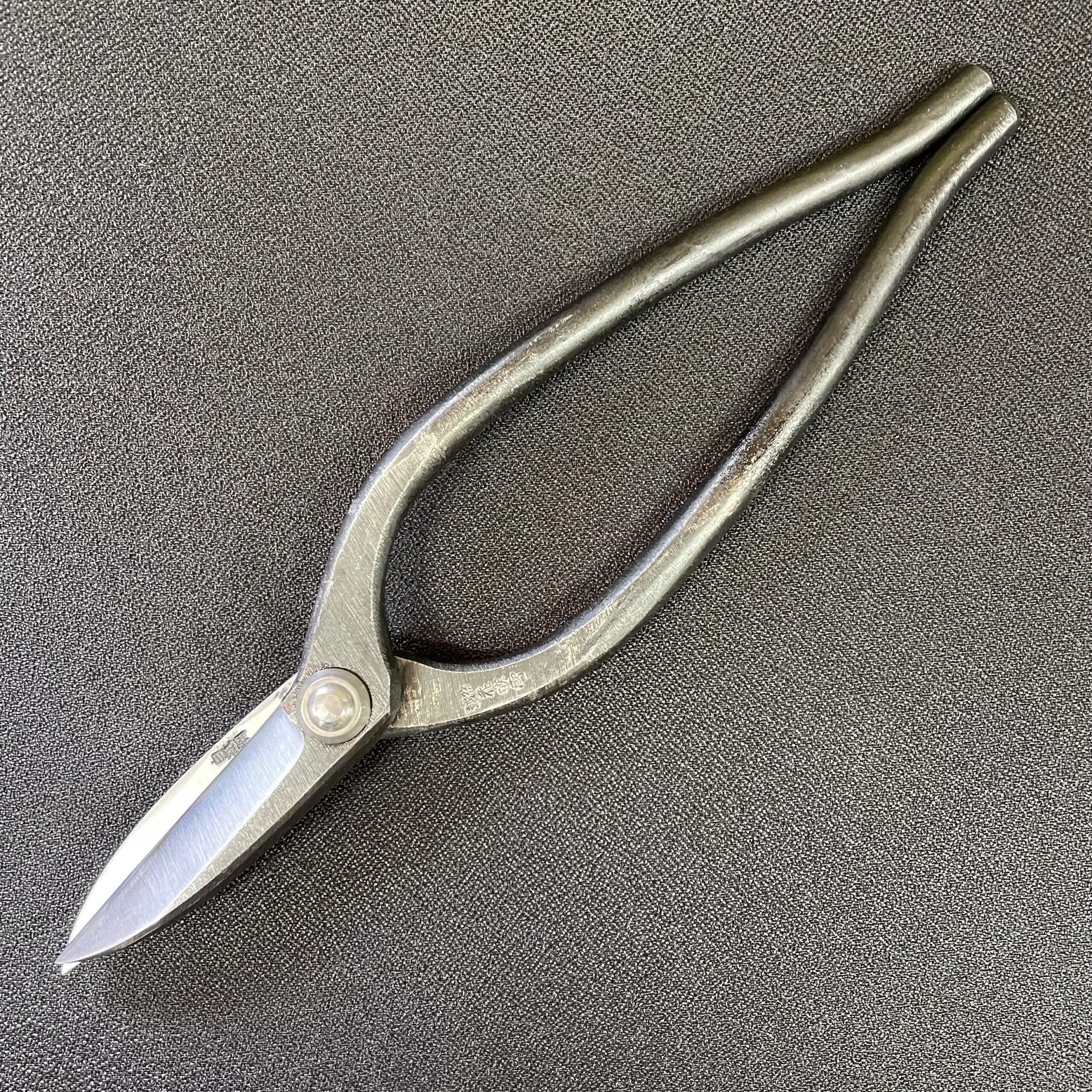 花吹雪(椿) 白紙鋼 きりばし 8寸 - マルワ工器